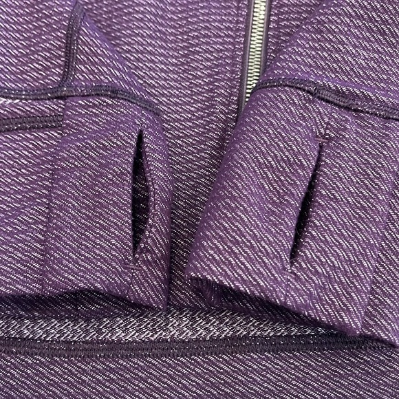 Lululemon | Precision Jacket | Chainlink Deep Zinfandel | Size 8 - Picture 9 of 16
